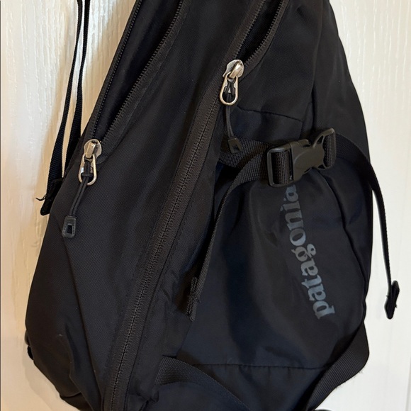 Patagonia Sling Bag Like New Black No signs of wear - Picture 5 of 12